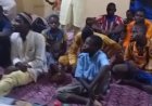 بالفيديو والصور   درس تعليمي فى مسجد الأنوار  بالنيجر عن مقال المفكر على الشرفاء: مناسك الحج فى القرآن دعوة إلى التدبر واتباع القرآن