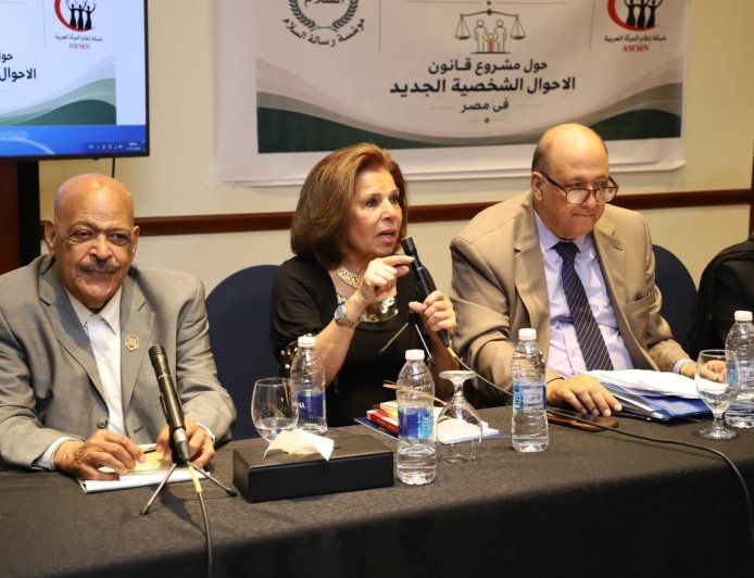 الطلاق يهدد أمن المجتمع”.. كتاب علي الشرفاء يشعل نقاشات ندوة الأحوال الشخصية
