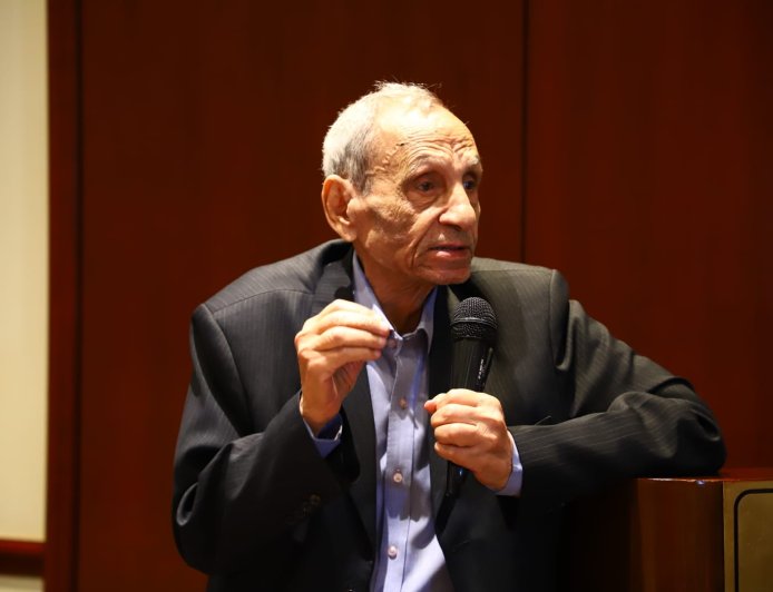 الكاتب والباحث   أحمد شعبان: الوعي أهم من القوانين.. والأسرة لا تُحمى بالنصوص وحدها