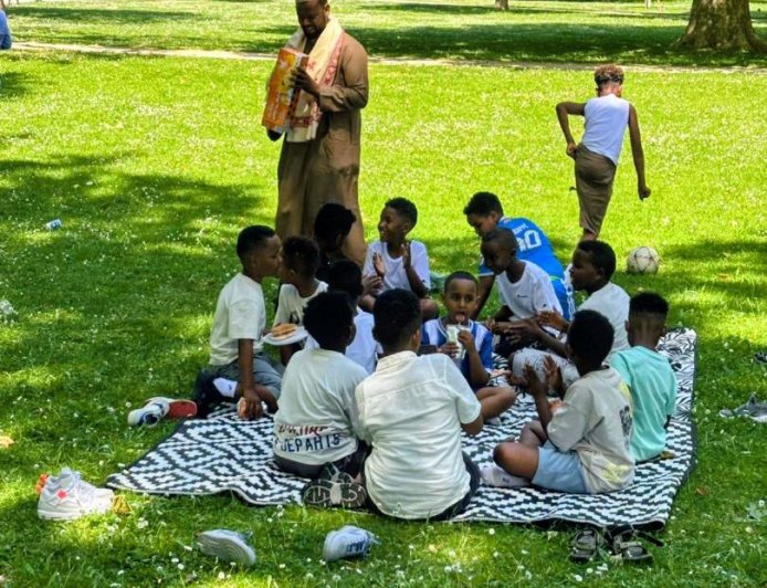 مدرسة الرسالة في فرانكفورت تنظم إحتفالا بعيد الأضحى وتشكر المفكر العربي الأستاذ علي الشرفاء