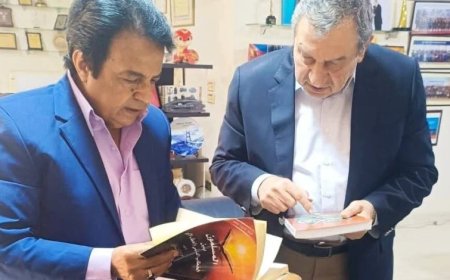 رئيس وزراء مصر الأسبق يشيد بمؤلفات المفكر العربي على الشرفاء