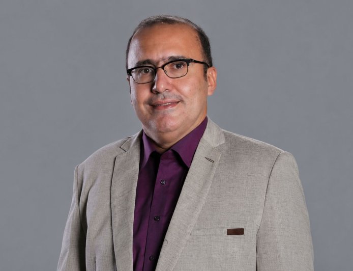 الدكتور وليد الدالي: تقنية القسطرة الدقيقة أصبحت أملًا جديدًا لمرضى انسداد شرايين الساقين دون جراحة مفتوحة
