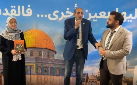 "رسالة السلام" تفاجئ اجنحة معرض إسطنبول برسالة تتجاوز حدود الورق : القدس عربية | صور