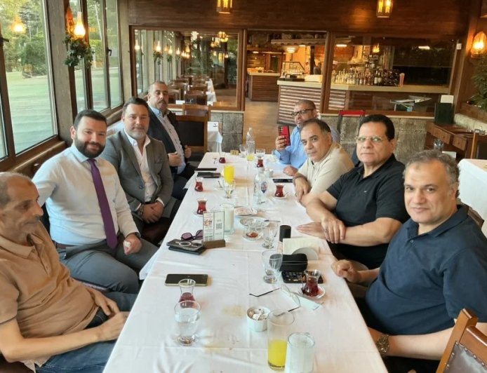 مفاجأة من إسطنبول.. رجل أعمال تركي يعلن رغبته في الانضمام إلى " رسالة السلام " | صور
