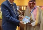 مؤسسة رسالة السلام العالمية تهدي المستشار القانوني السعودي سعيد الهاجري عدداً من مؤلفات المفكر العربي علي الشرفاء
