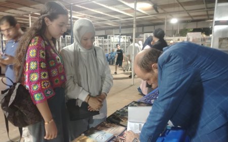 أفكار الشرفاء الحمادي تجذب الأنظار في الساعات الأولى من افتتاح معرض نادي الترسانة للكتاب