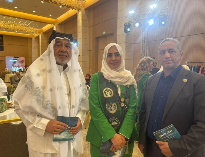 وفد مؤسسة رسالة السلام العالمية يلتقي المشاركين في المؤتمر الدولي العاشر لفرسان وفارسات رسالة السلام