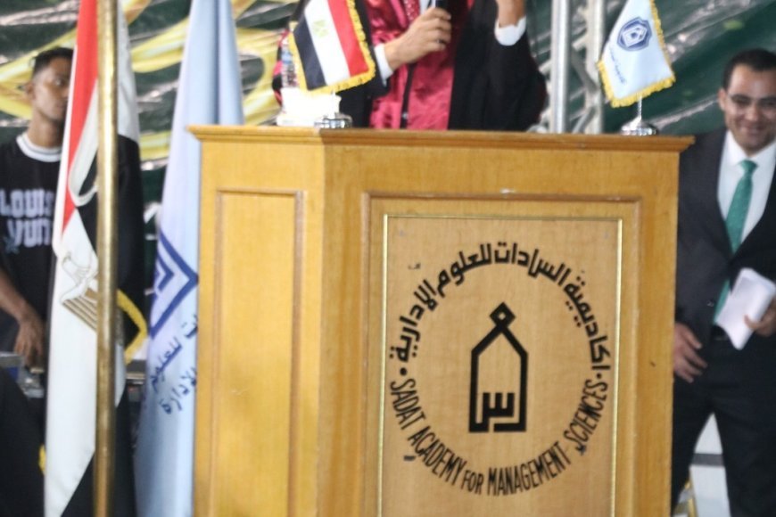 أكاديمية السادات تحتفي بتخريج الدفعة 42 من BIS.. خريجون مؤهلون لخدمة الدولة وصناعة المستقبل