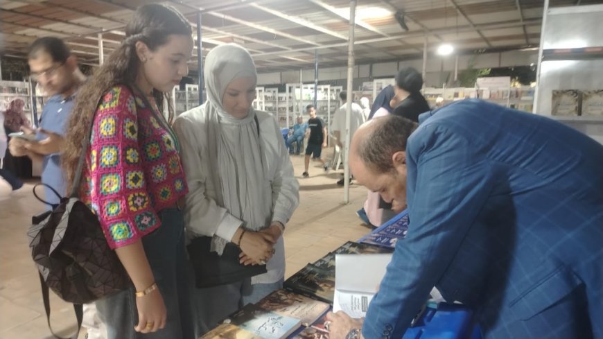 أفكار الشرفاء الحمادي تجذب الأنظار في الساعات الأولى من افتتاح معرض نادي الترسانة للكتاب