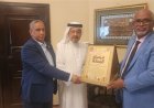 وفد مؤسسة رسالة السلام العالمية يسلم المفكر علي محمد الشرفاء درع تكريم مؤسسة فرسان السلام في الأردن تقديرا لمسيرته وجهوده في نشر قيم السلام