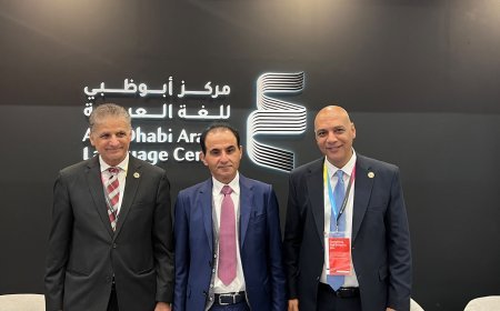 على هامش معرض فرانكفورت للكتاب.. رئيس مركز أبوظبي للغة العربية يدعو "رسالة السلام العالمية" للمشاركة في معرض أبوظبي الدولي للكتاب 2027 خلال لقائه وفد المؤسسة ويستعرض رؤى المفكر علي الشرفاء الحمادي