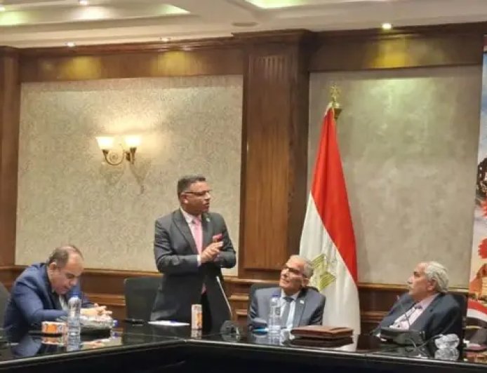 اللواء أركان حرب الدكتور أشرف مظهر فى إحتفالية مؤسسة رسالة السلام العالمية*  *مصر في رباط إلى يوم الدين.. وروح أكتوبر سر قوة المصريين