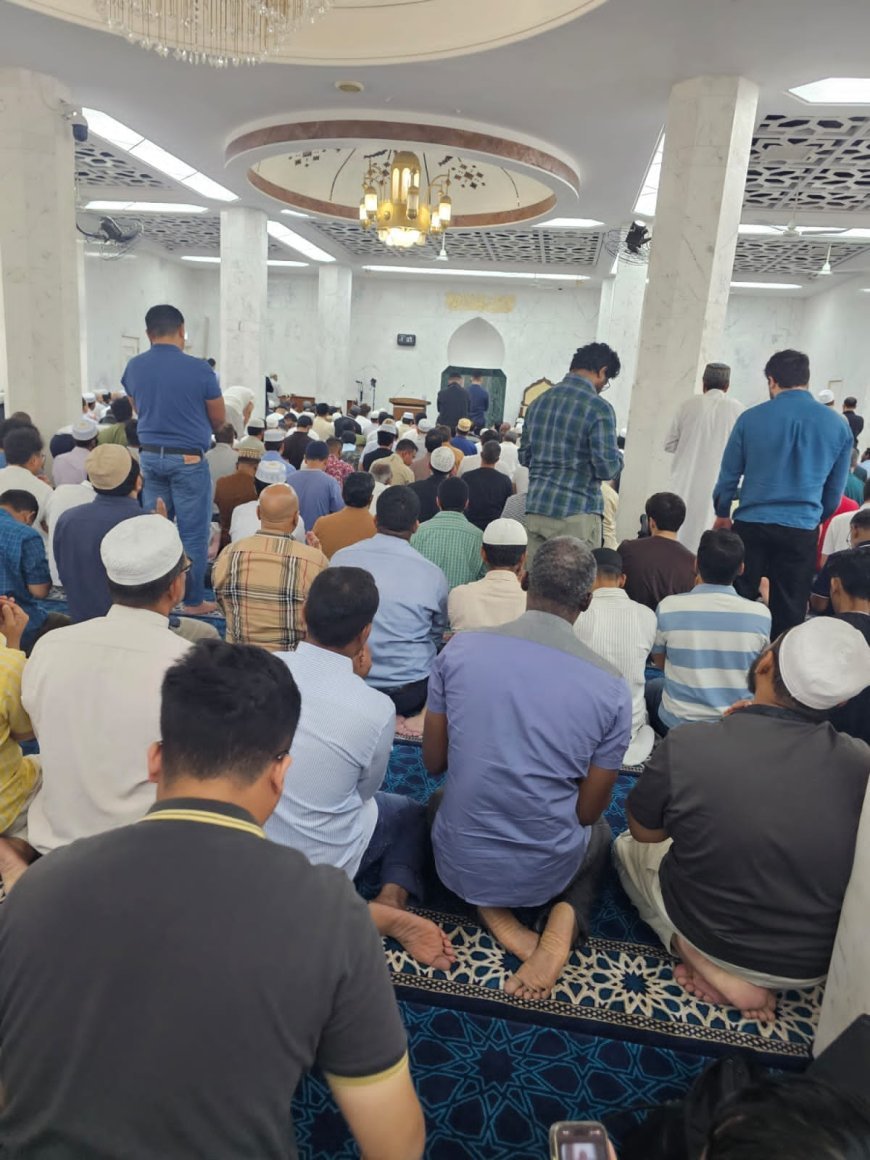 مدير مكتب  مؤسسة رسالة السلام العالمية بالأردن  يزور مسجد كولون والمركز الإسلامي في هونج كونج ويهدي إمام المسجد مؤلفات المفكر علي الشرفاء الحمادي